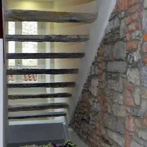 https://fontana-rooms.it-lombardy.com