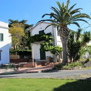 https://villa-sole-san-vincenzo.it-tuscanyhotel.com